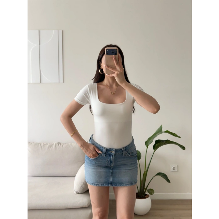 Kare Yaka Bodysuit - BEYAZ