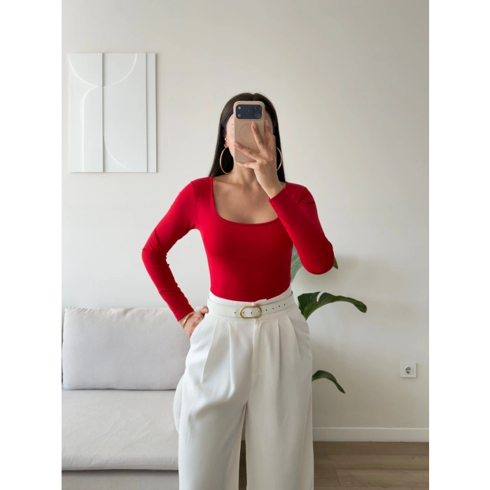 Kare Yaka Bodysuit - KIRMIZI