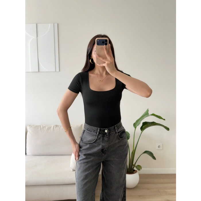 Kare Yaka Bodysuit - SİYAH
