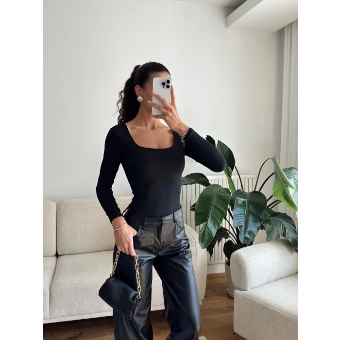Kare Yaka Bodysuit - SİYAH
