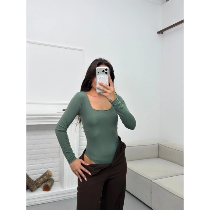 Kare Yaka Bodysuit - YEŞİL
