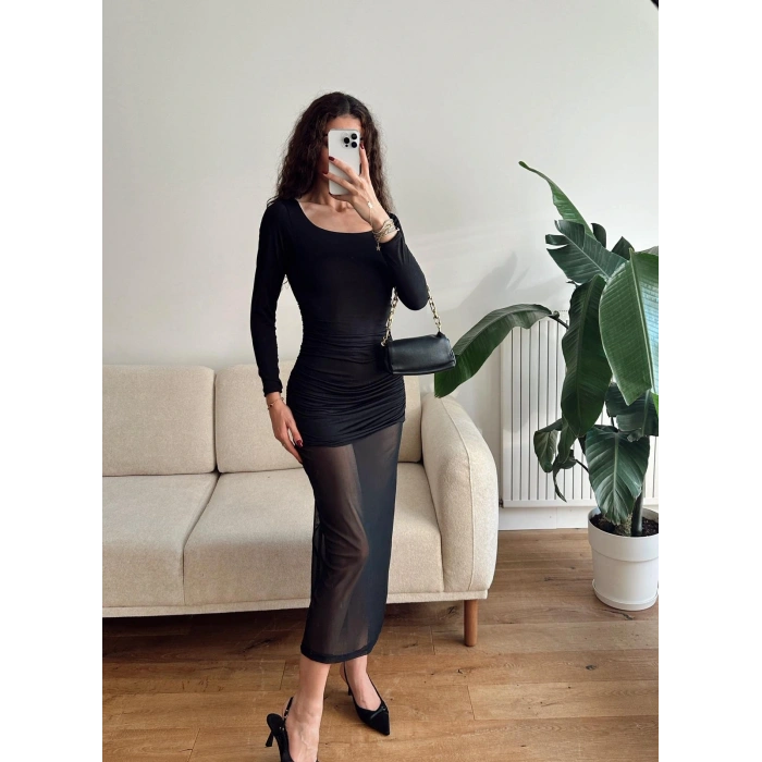 Kare Yaka Eteği Tül Elbise