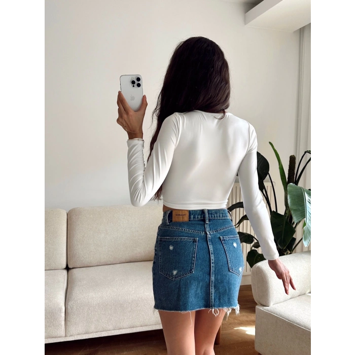 Kare Yaka Kısa Crop - BEYAZ
