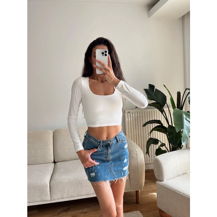 Kare Yaka Kısa Crop - BEYAZ