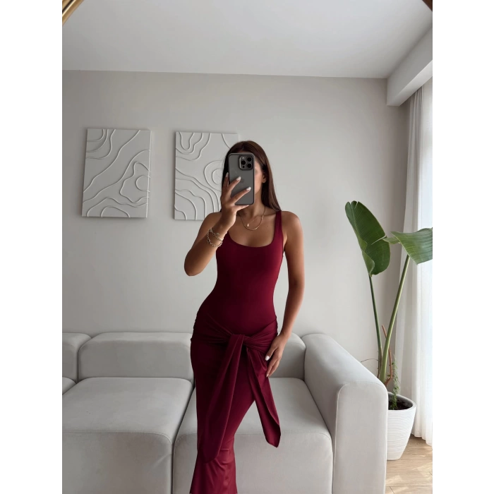 Kare Yaka Kuşaklı Elbise - BORDO