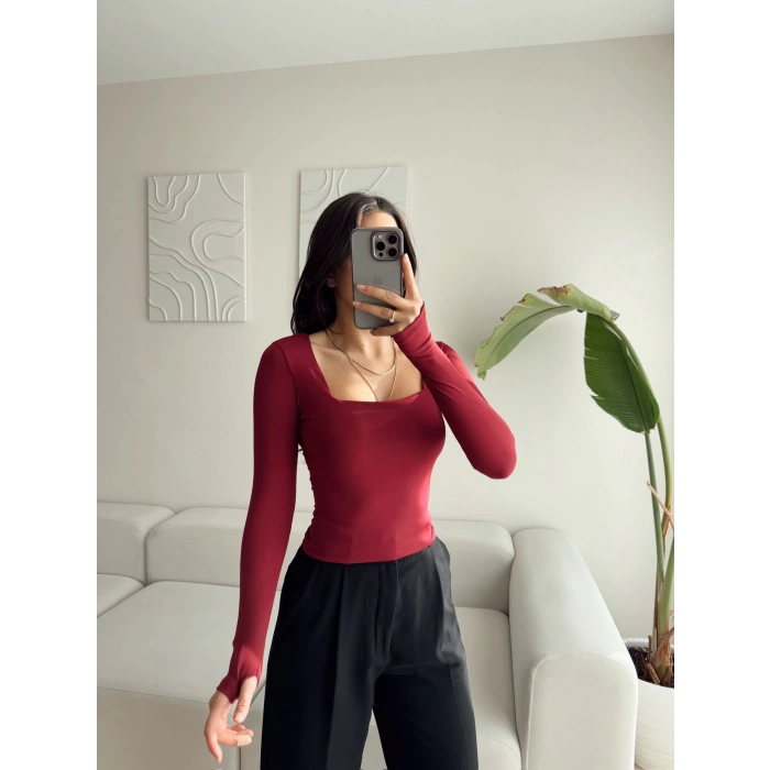 Kare Yaka Parmak Geçmeli Astarlı Bluz - BORDO
