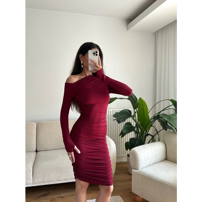 Kare Yaka Parmak Geçmeli Elbise - BORDO