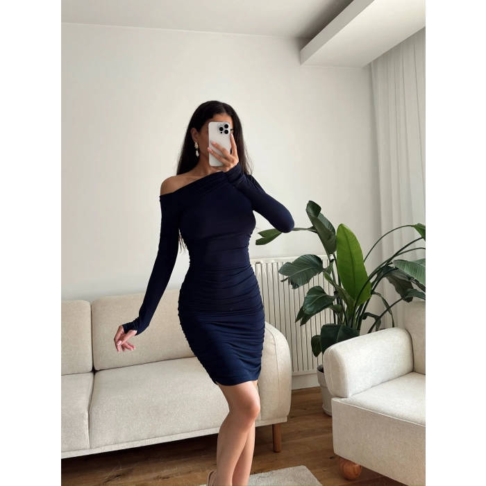 Kare Yaka Parmak Geçmeli Elbise - LACİVERT