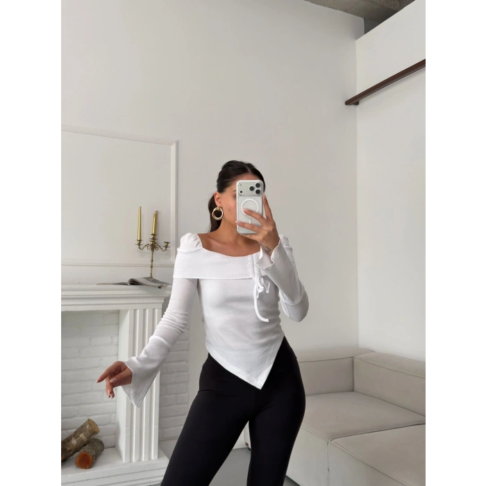 Kaşkorse Madonna Ön Büzgü Bluz - BEYAZ