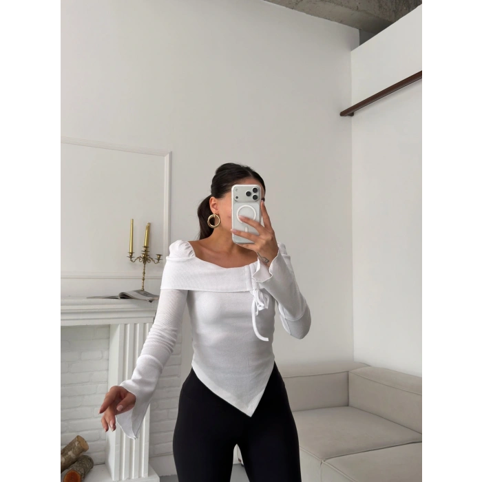 Kaşkorse Madonna Ön Büzgü Bluz - BEYAZ