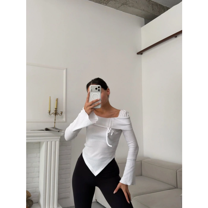 Kaşkorse Madonna Ön Büzgü Bluz - BEYAZ