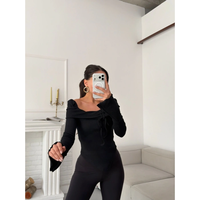 Kaşkorse Madonna Ön Büzgü Bluz - SİYAH