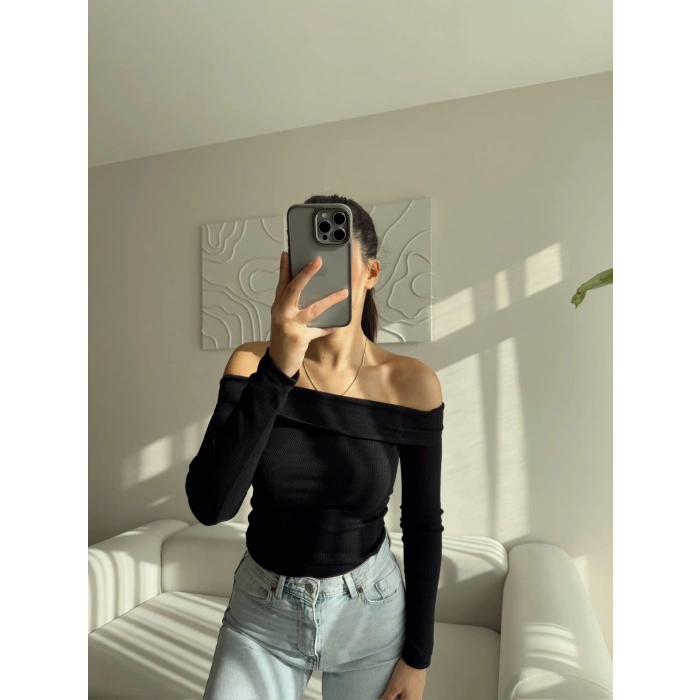 Kaşkorse Madonna Yaka Bluz - SİYAH