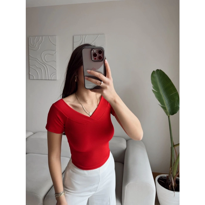 Kayık Yaka Çapraz Bluz - KIRMIZI