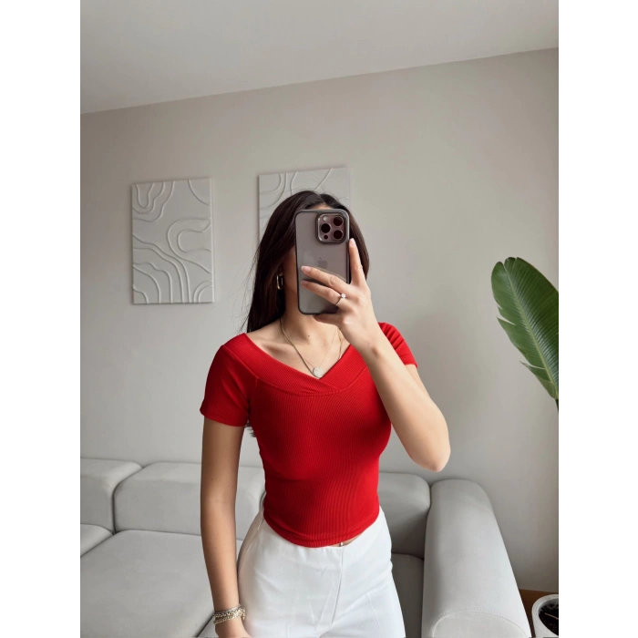 Kayık Yaka Çapraz Bluz - KIRMIZI