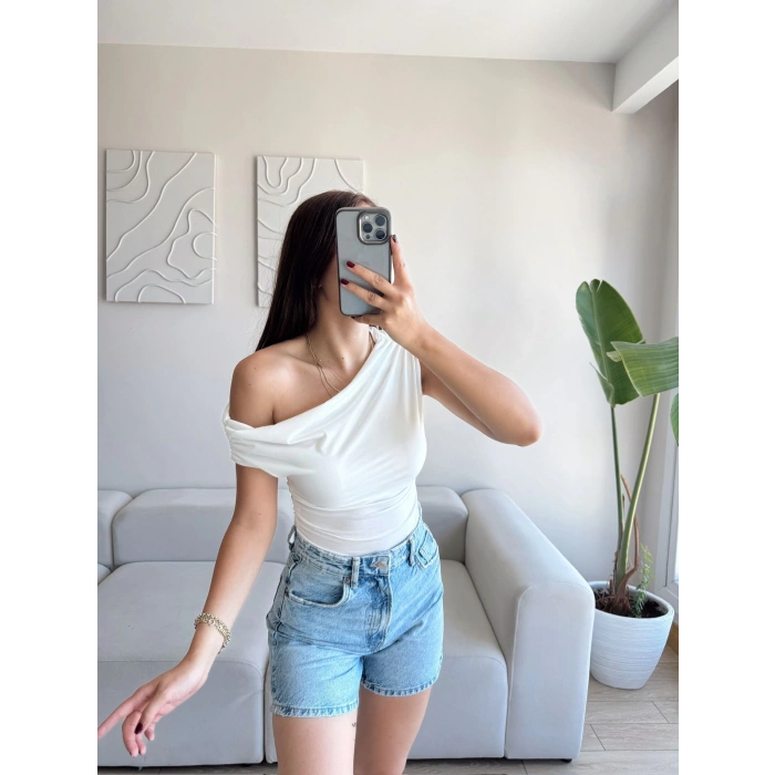 Kayık Yaka Crop - BEYAZ