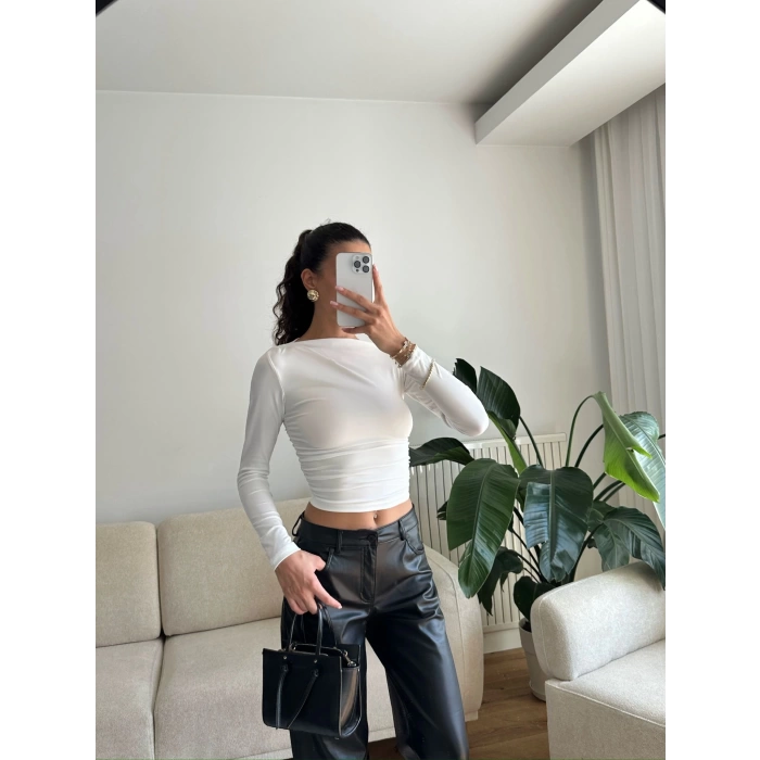 Kayık Yaka Crop - BEYAZ