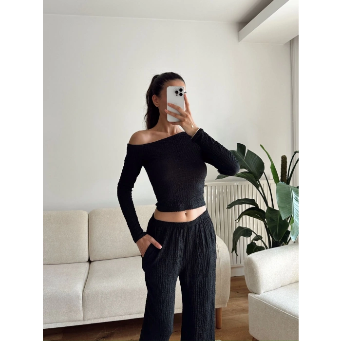 Kayık Yaka Crop & Pantolon Takım - SİYAH