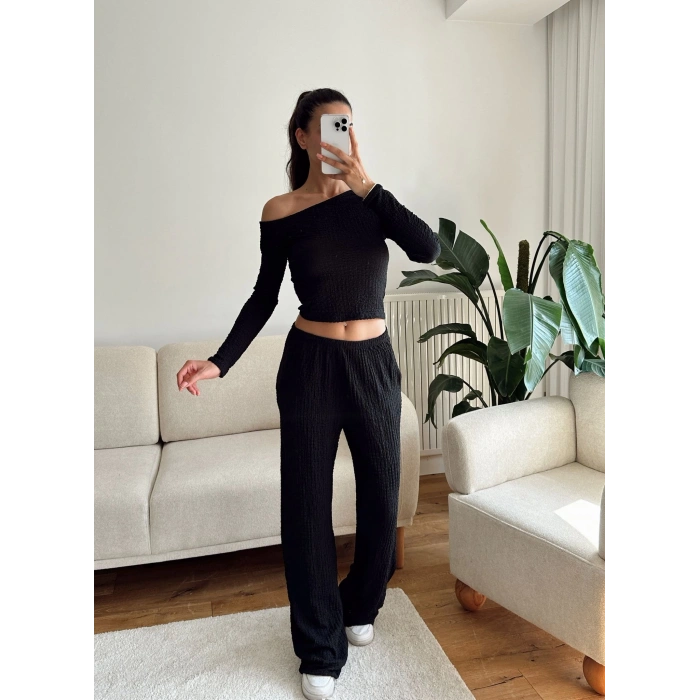 Kayık Yaka Crop & Pantolon Takım - SİYAH