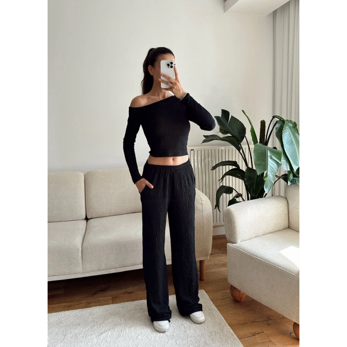 Kayık Yaka Crop & Pantolon Takım - SİYAH