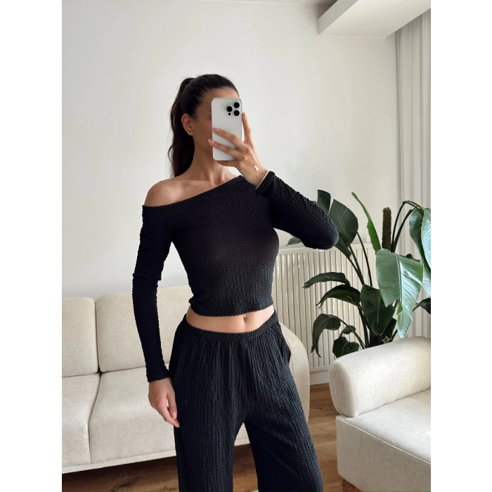 Kayık Yaka Crop & Pantolon Takım - SİYAH