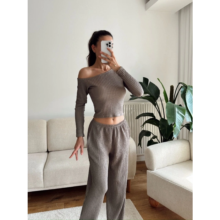 Kayık Yaka Crop & Pantolon Takım - VİZON