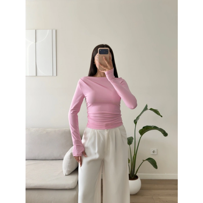 Kayık Yaka Parmak Geçmeli Bluz - PEMBE