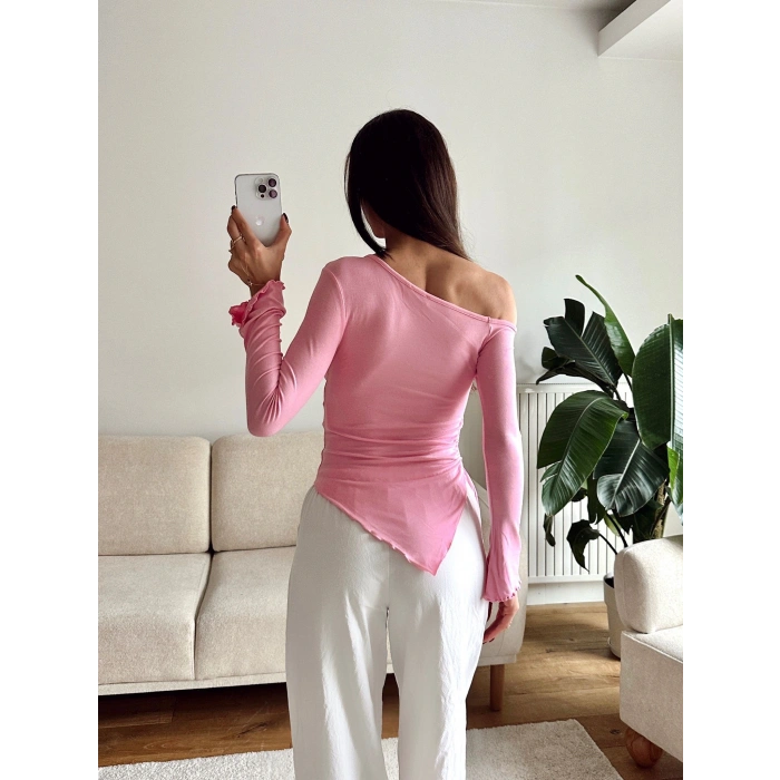 Kayık Yaka Yan Büzgü Bluz - PEMBE