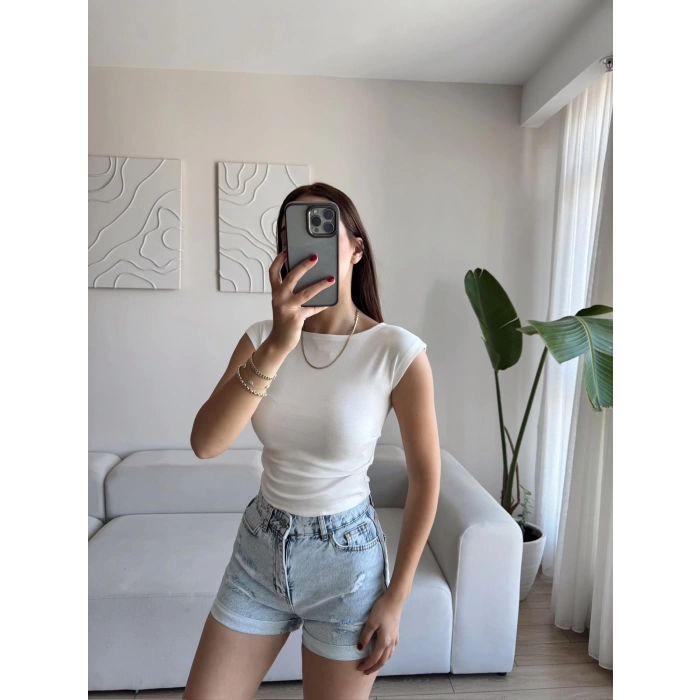 Yan Lastik Kayık Yaka Crop - BEYAZ