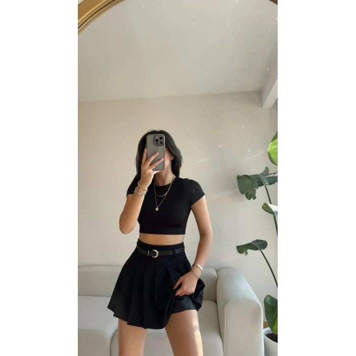 Kemerli Pileli Kloş Şort Etek-SİYAH