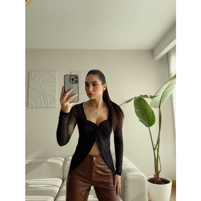 Kol Tül Kruvaze Bluz - SİYAH