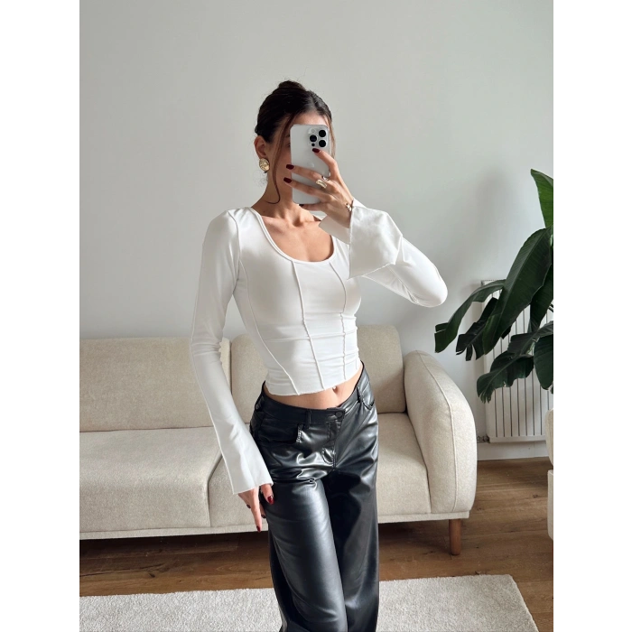 Kol Yırtmaç Biyeli Crop - BEYAZ
