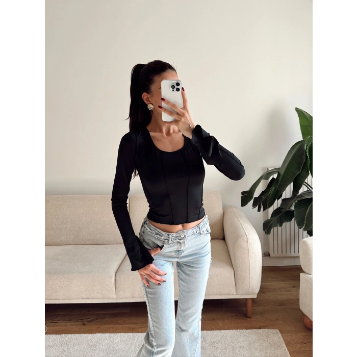 Kol Yırtmaç Biyeli Crop - SİYAH