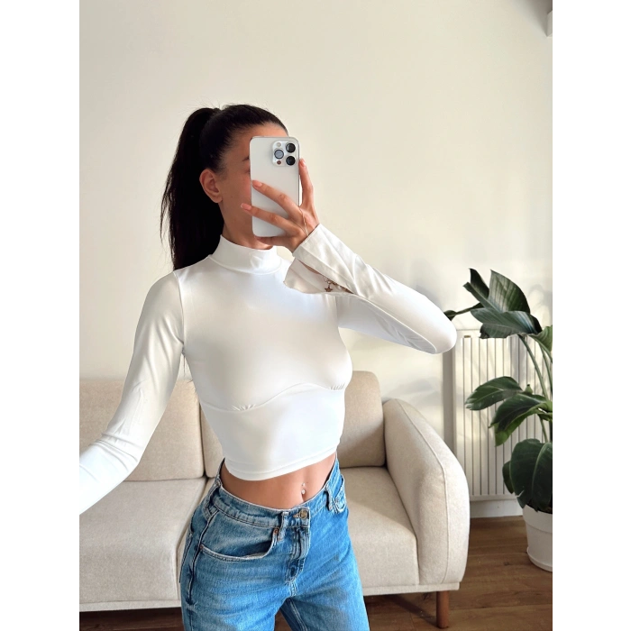 Kol Yırtmaç Yarım Balıkçı Crop - BEYAZ