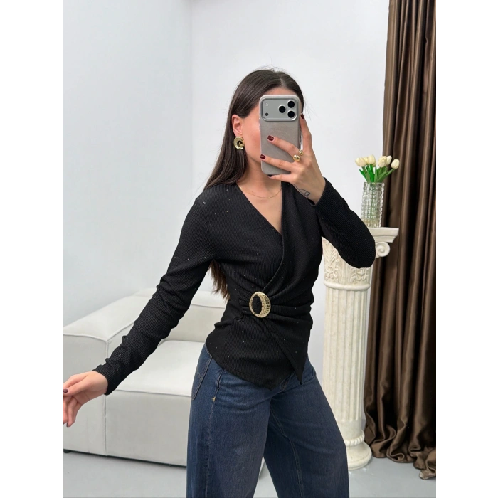 Kruvaze Aksesuarlı Taşlı Bluz - SİYAH