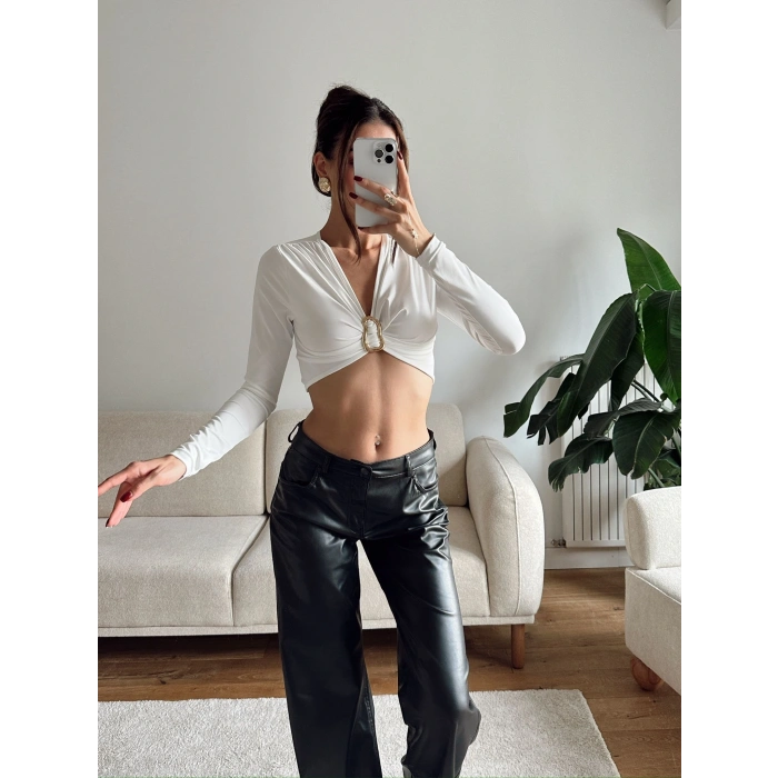 Kruvaze Ön Aksesuar Crop - BEYAZ