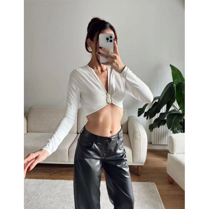 Kruvaze Ön Aksesuar Crop - BEYAZ
