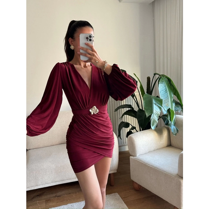 Kruvaze Önü Tokalı Elbise - BORDO