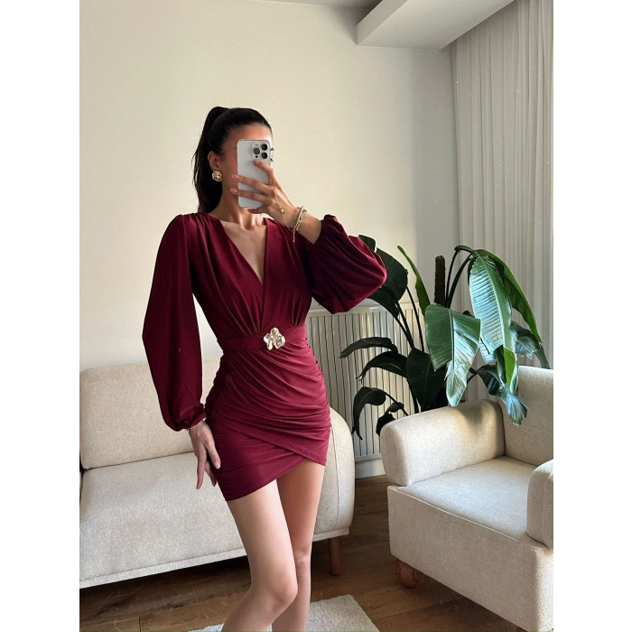 Kruvaze Önü Tokalı Elbise - BORDO