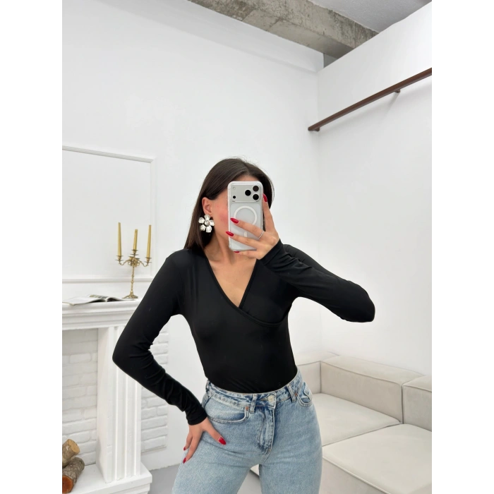 Kruvaze Yaka Bodysuit - SİYAH
