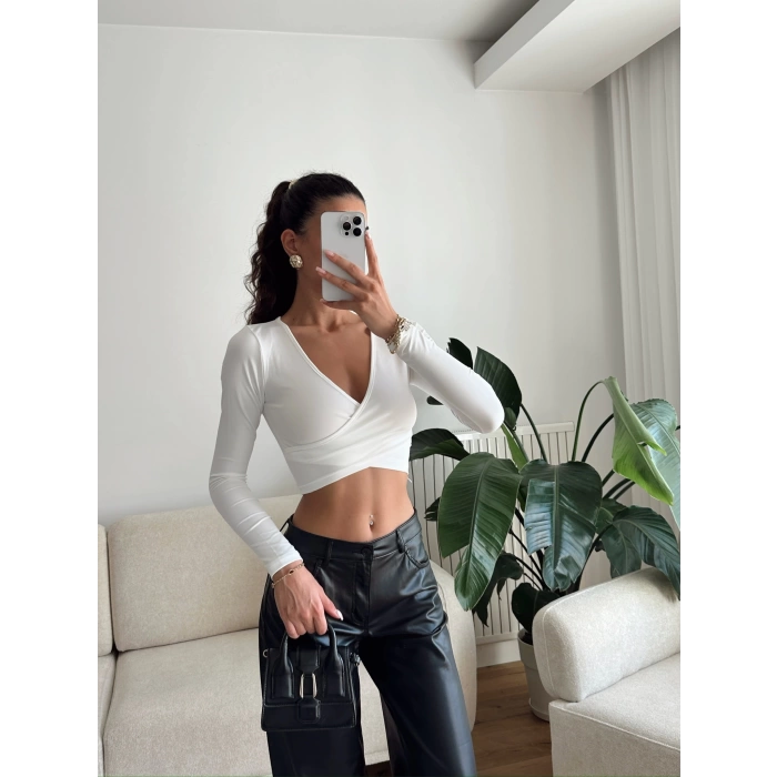 Kruvaze Yaka Crop - BEYAZ