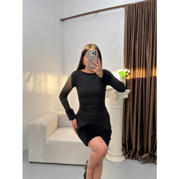 Kürk Detay Elbise - SİYAH