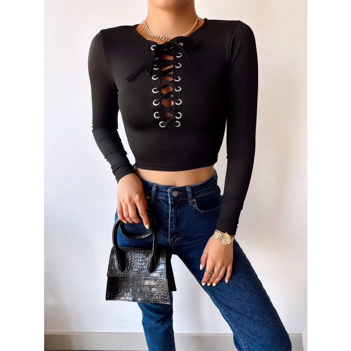 Kuş Gözü Bağlamalı Crop Bluz-SİYAH