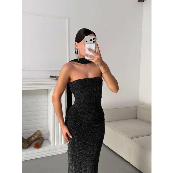 Kuşaklı Straplez Simli Elbise