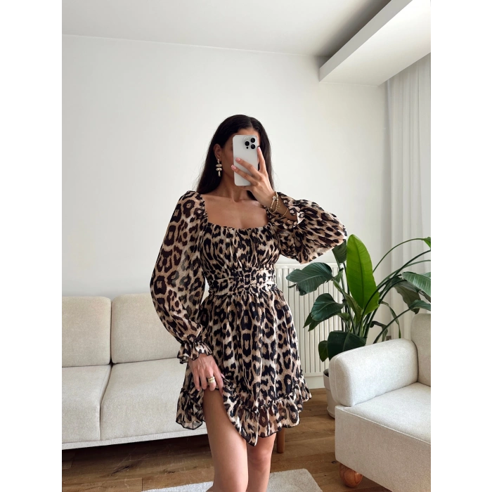 Leopar Desenli Volanlı Elbise