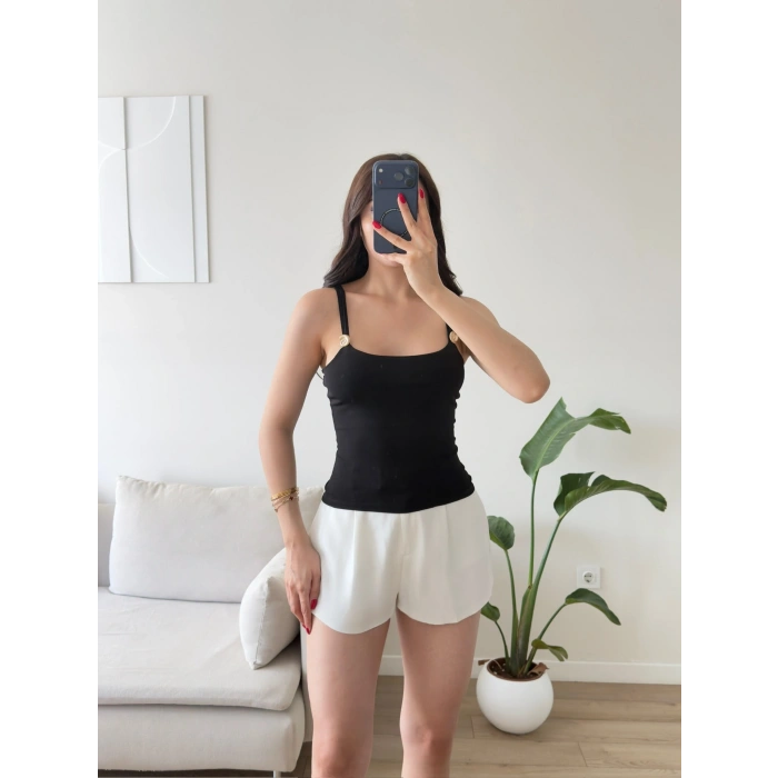 Lina Gold Aksesuar Detaylı Askılı Bluz - SİYAH