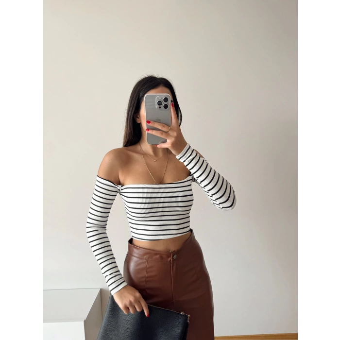 Madonna Yaka Çizgili Crop Bluz-BEYAZ