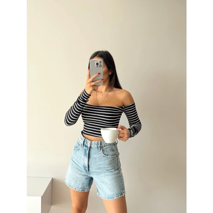Madonna Yaka Çizgili Crop Bluz-SİYAH