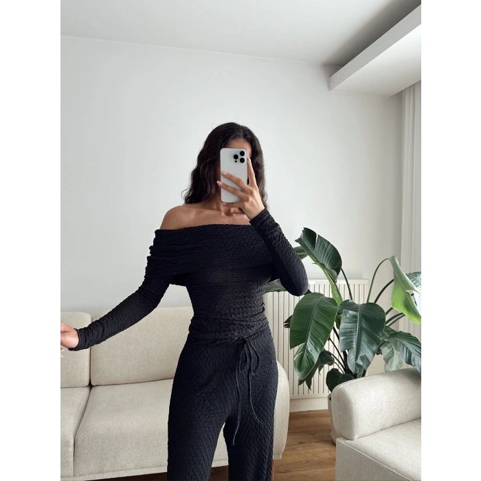 Madonna Yaka Crop & Pantolon Takım - SİYAH