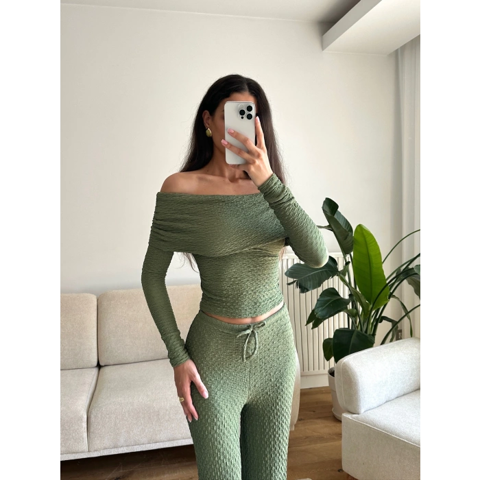 Madonna Yaka Crop & Pantolon Takım - YEŞİL